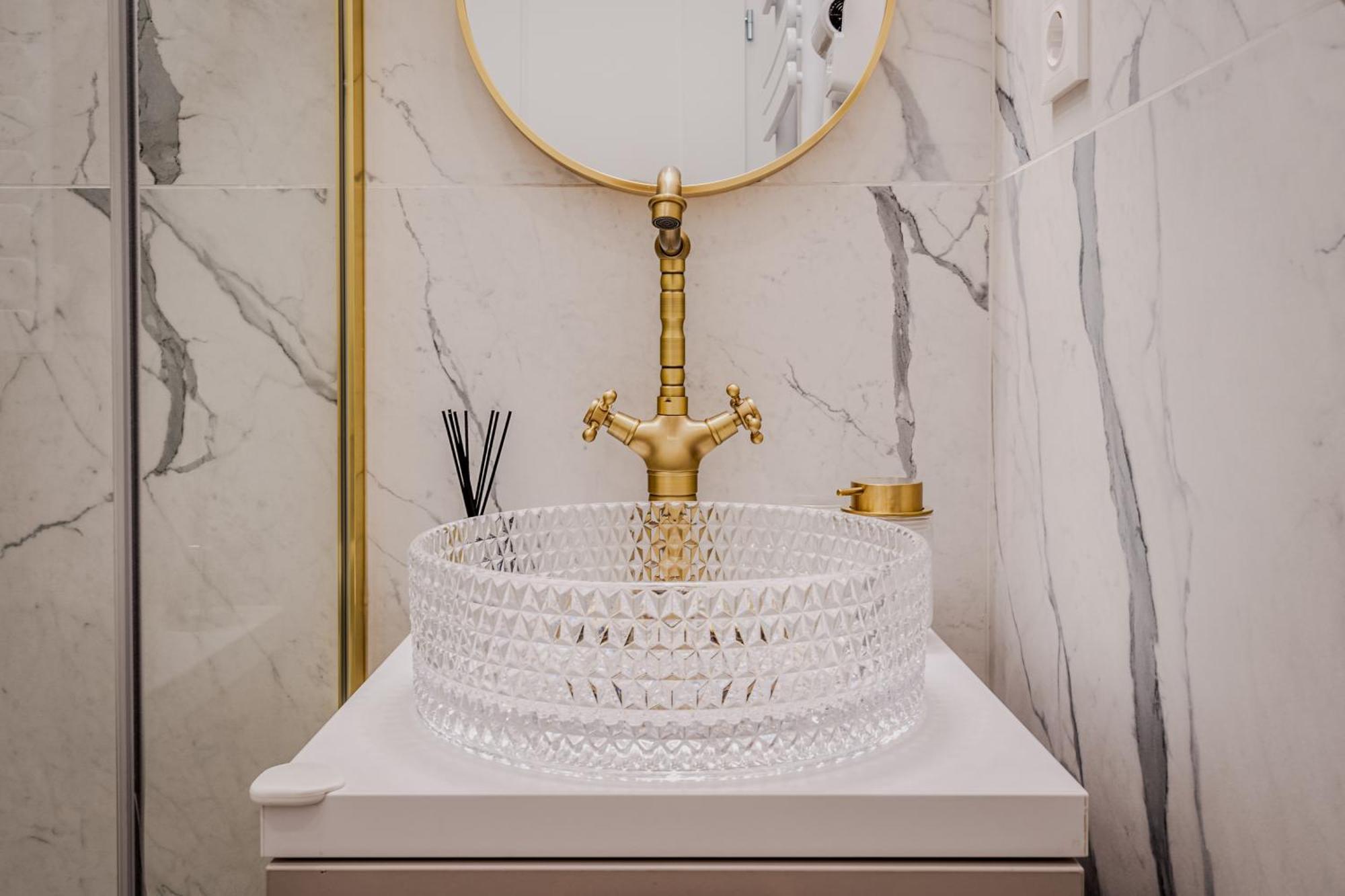 Timeless Boutique Suites By Bqa Budapest Luaran gambar